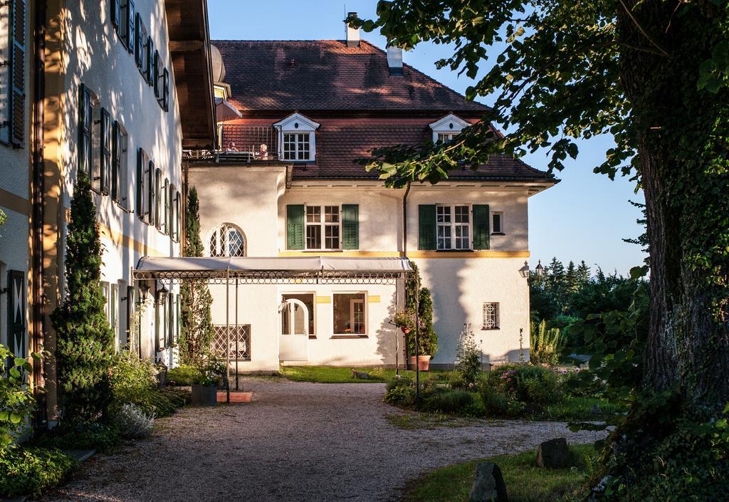 Biohotel Schlossgut Oberambach Exterior foto